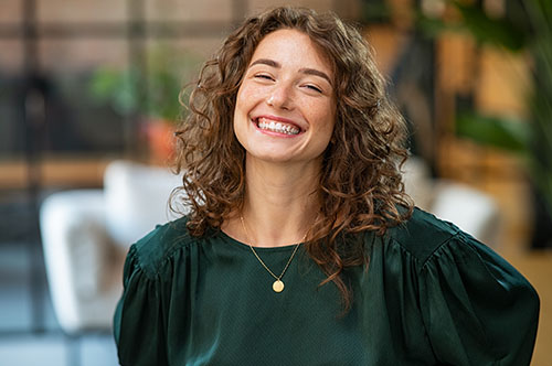 Straight Teeth: Breaking Free From a Misaligned Smile